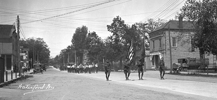 Chapman Bldgs 4th of July 1920s -wpl00374l- cropped