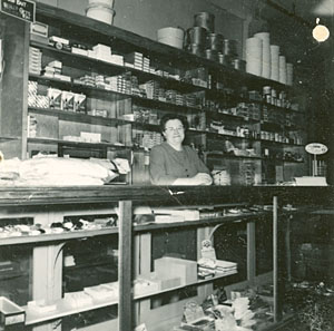 Foat store 1950s-wpl00200r