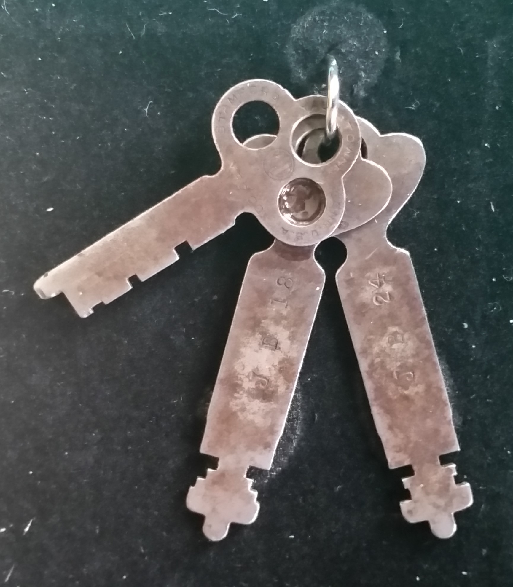 Keys found on location